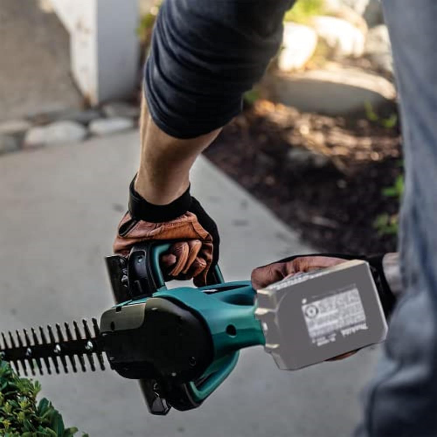 Makita DUH523Z 18V Cordless Hedge Trimmer – LXT 52cm Blade, Bare Tool