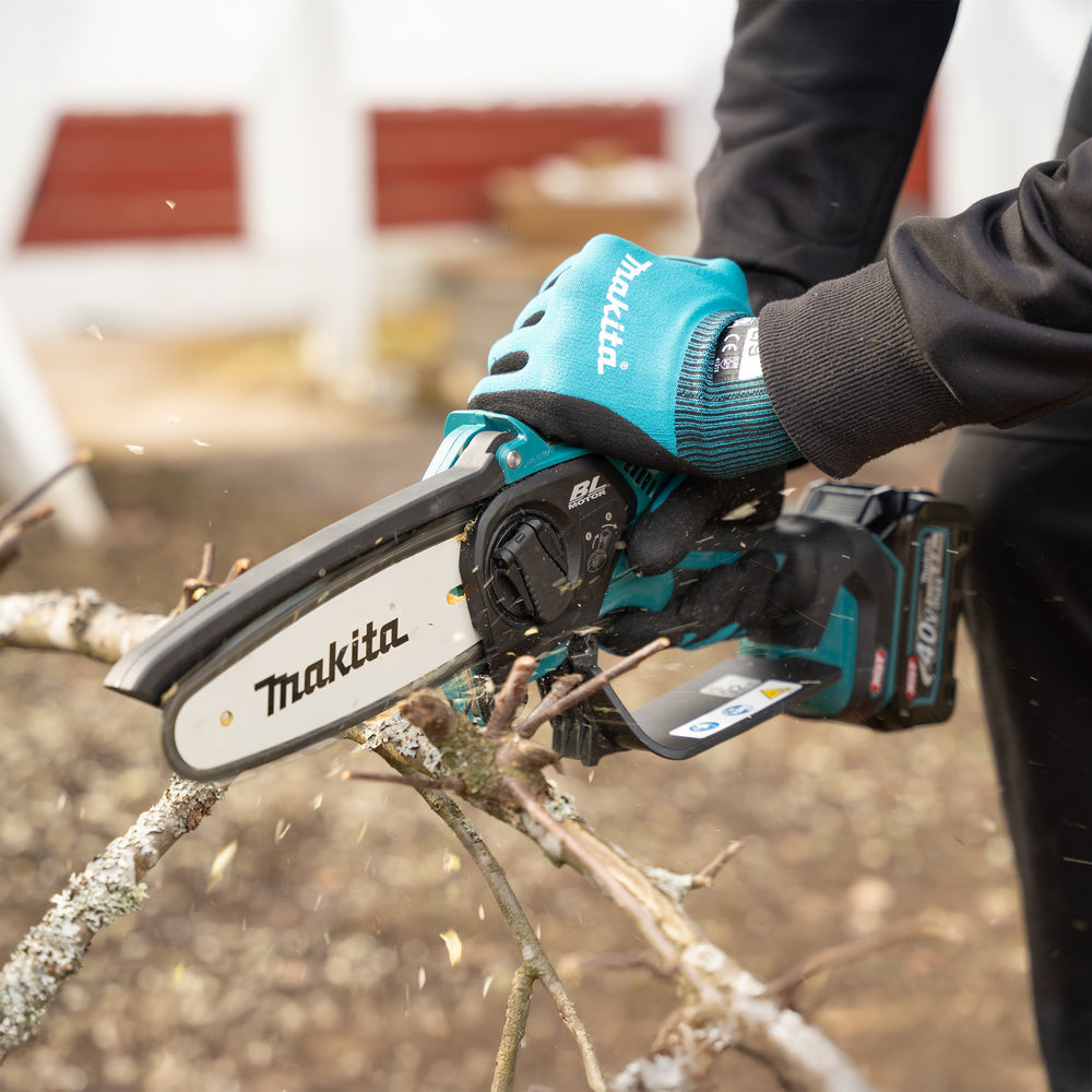 Makita UC029GZ 40V XGT Cordless Brushless Chainsaw – 6" Bar, Bare Unit