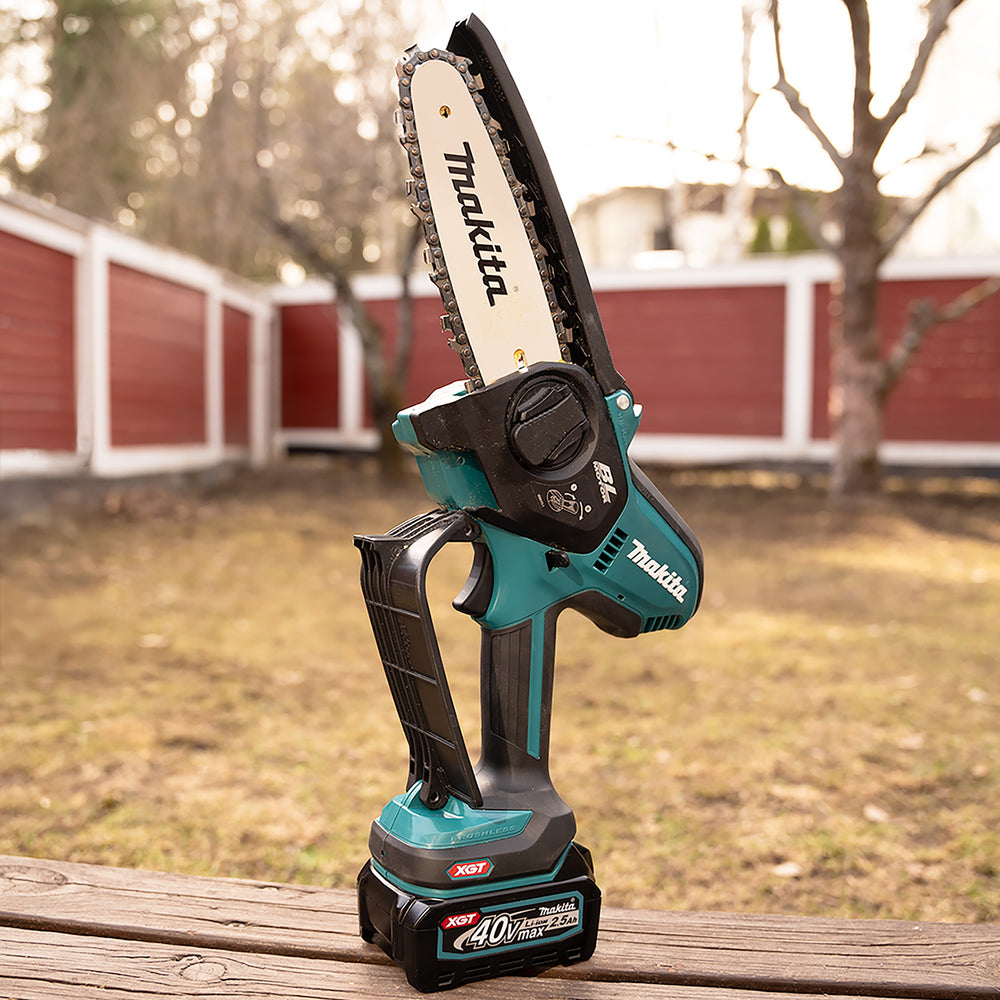 Makita UC029GZ 40V XGT Cordless Brushless Chainsaw – 6" Bar, Bare Unit