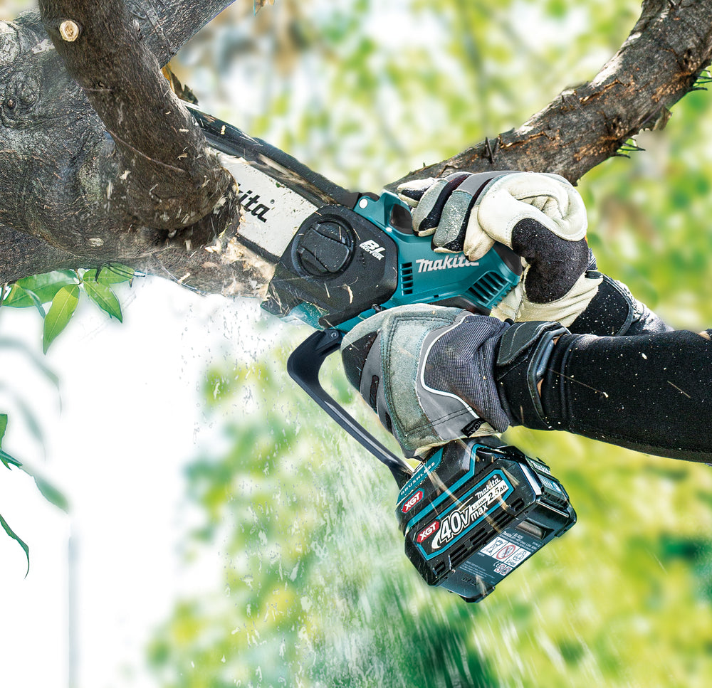Makita UC029GZ 40V XGT Cordless Brushless Chainsaw – 6" Bar, Bare Unit